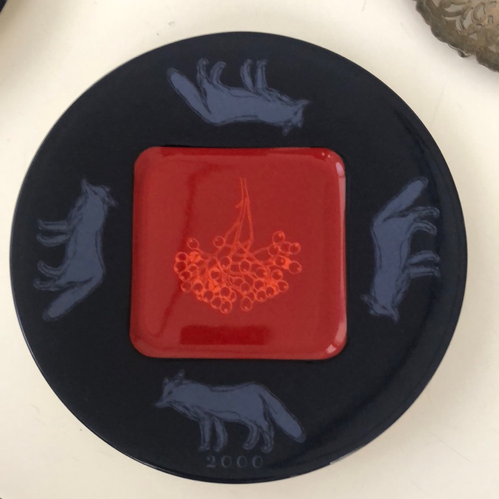 Arabia Finland Flora and Fauna Art plate 2000